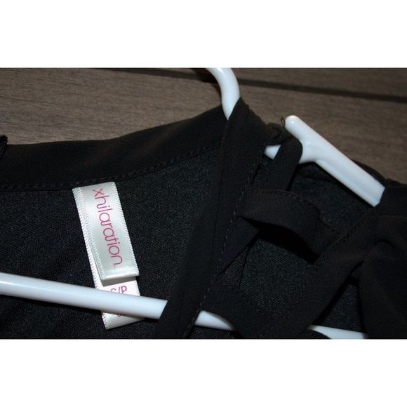 Xhilaration Black Dress with Criss Cross Pattern on Front Size Small - Picture 4 of 5